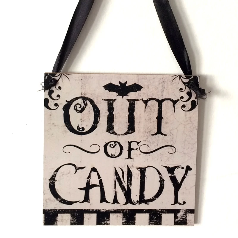 

Halloween Supplies Decoration Hanging Signs Trick or Treat Skull Witch for Happy Halloween Party Indoor Outdoor Door Wall Decor