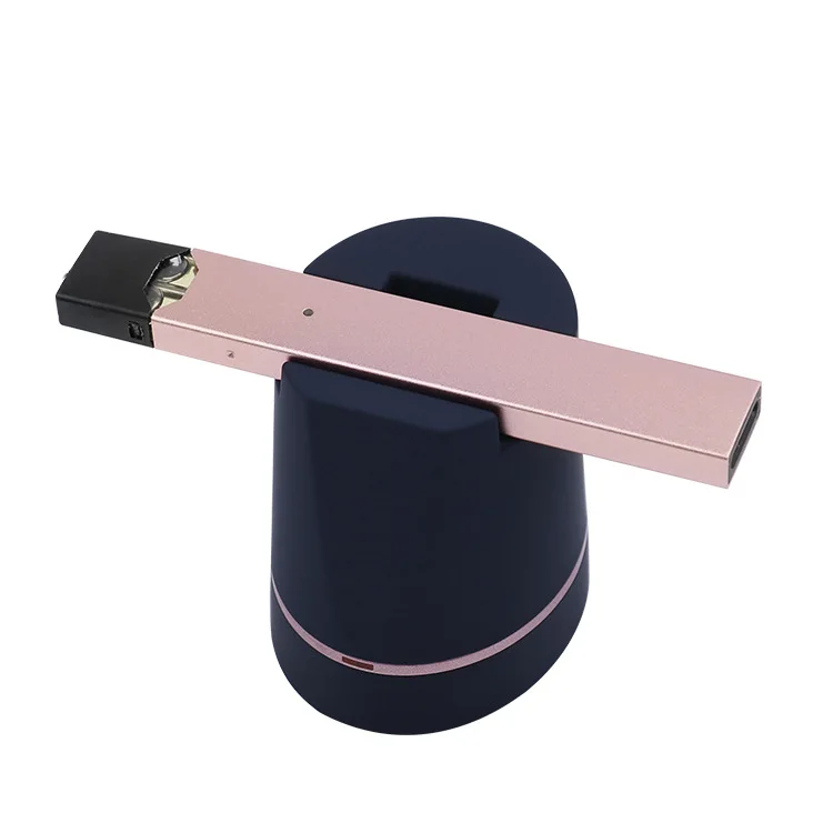 Универсальное совместимое зарядное устройство с магнитной адсорбцией USB кабель