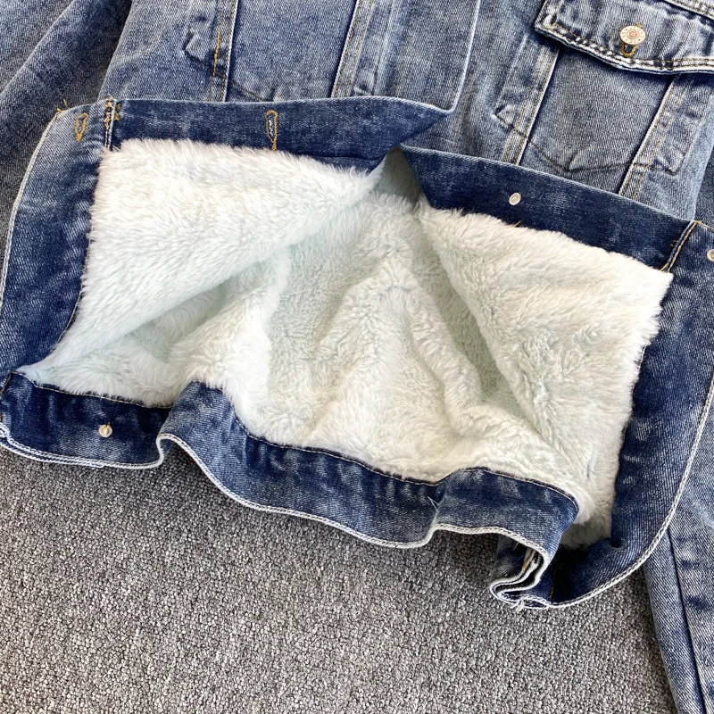 

Casual Retro Fur Hooded Women Winter Denim Jacket Handsome Short Faux Fur Lined Jeans Coat