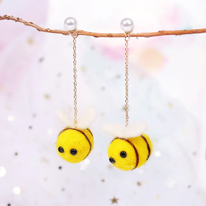 2021 Brincos букле Brinco D Oreille в Корейском стиле из чистой шерсти Пчелы серьги Lint не