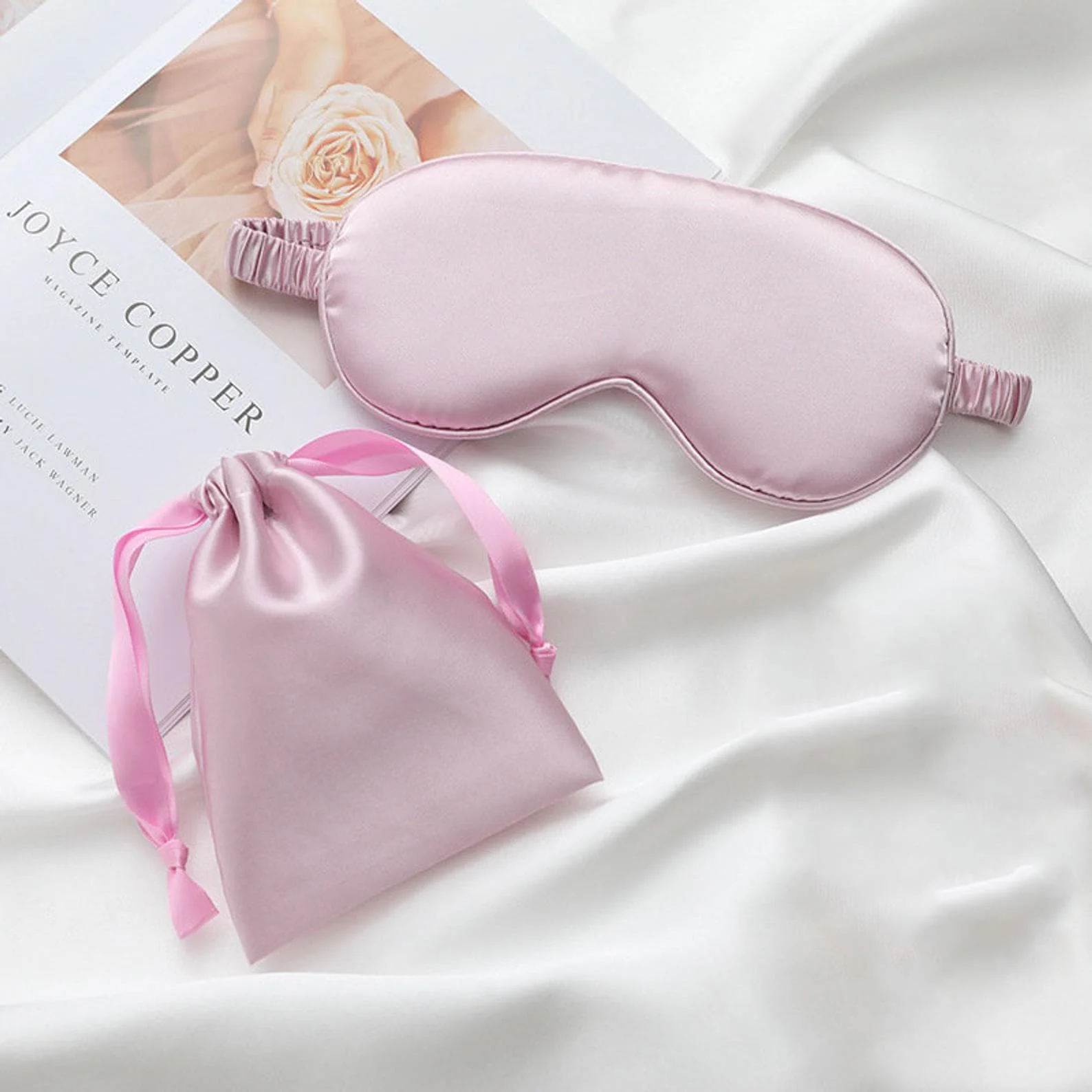 

Персонализированная маска для сна из искусственного шелка