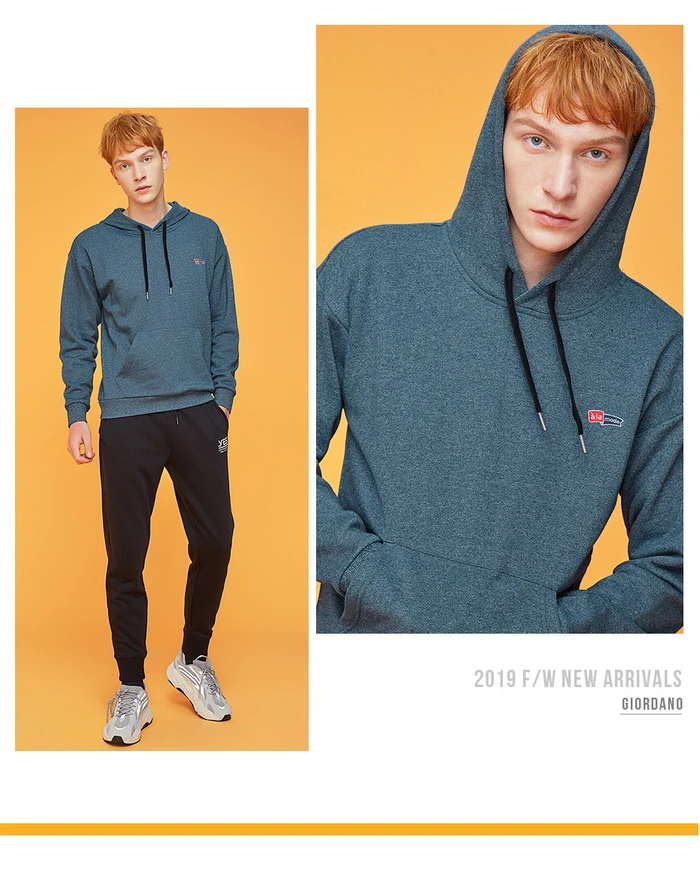 Giordano мужской свитшот кенгуру с капюшоном и небольшим печатным лого на передней части, данная модель имеет несколько цветовых решений