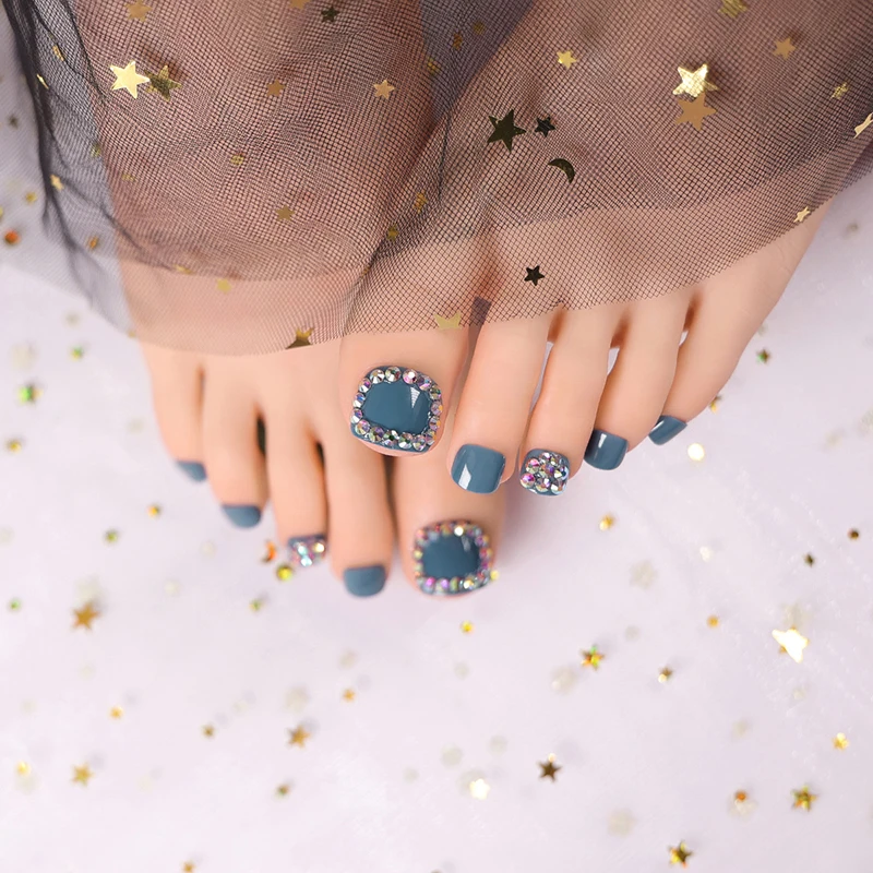 

24pcs Symphony Full Diamonds Wear Short Paragraph Fashion Manicure Patch False Toenail Save Time Wearable Toenail Patch SOYW889