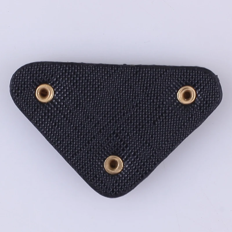 

Cutstom Brand Rhinestones Iron on Patches for Clothing Applique Brand Logo Sequin Triangular Patch Badge on Hats Tie Clip Hair P