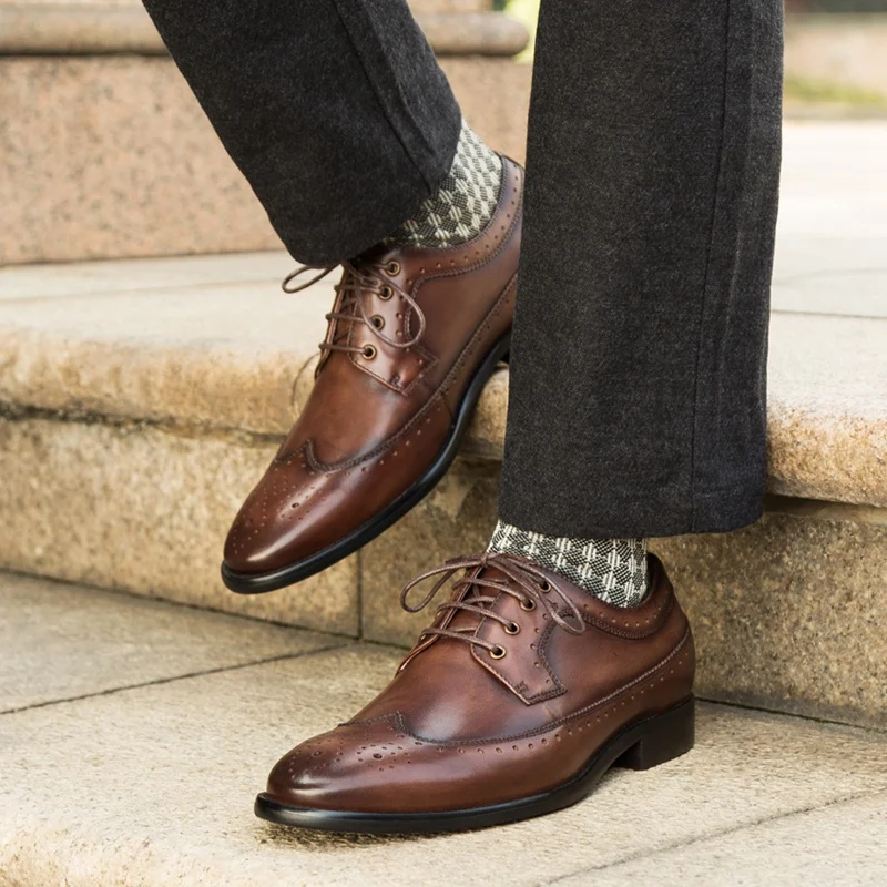 

New Arrival Pointed Toe Laces Man Formal Dress Shoes Genuine Leather Bridal Oxfords Vintage Men's Wingtip Brogues Flats NHS268