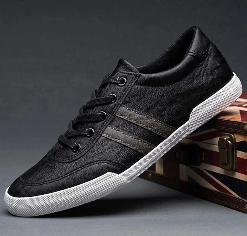 

2021 Men Casual Shoes Leather Spring New Style Fashion Striped Lace-Up Men Loafers Leisure Flat Shoes
