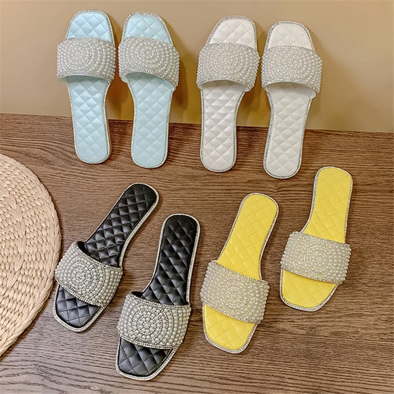 Женские летние шлепанцы 2020 в клетку с жемчугом на плоской подошве повседневные
