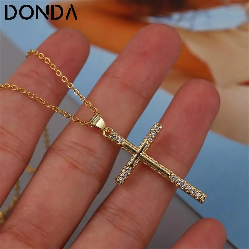 

Ожерелье женское из меди и нержавеющей стали с фианитом