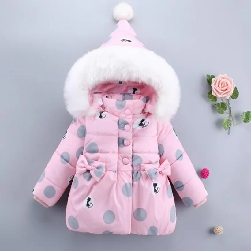 Куртка с капюшоном для девочек зимняя теплая искусственным мехом |