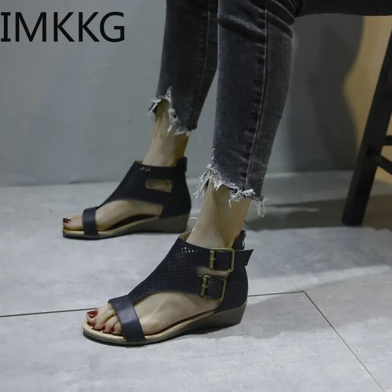 Женские босоножки Летние Женская обувь на танкетке с мягкой подошвой Сандалии