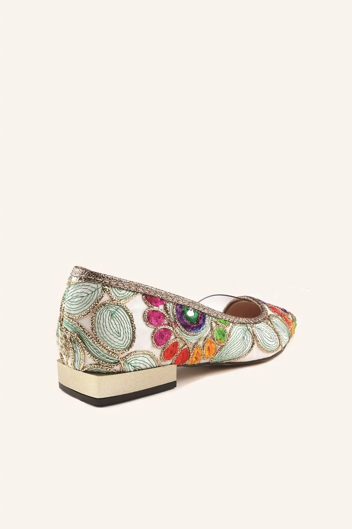 

SarEn Beige Satin Nuance Indian Ballerina