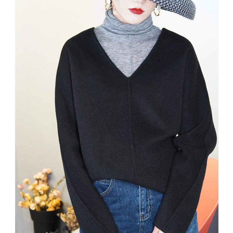 Женский свитер в скандинавском стиле с V-образным вырезом шерстяное и