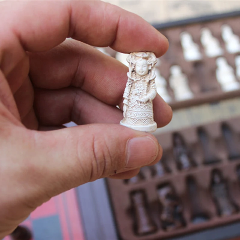 Набор шахматных игр резиновые шахматы реалистичные кусочки популярная Античная