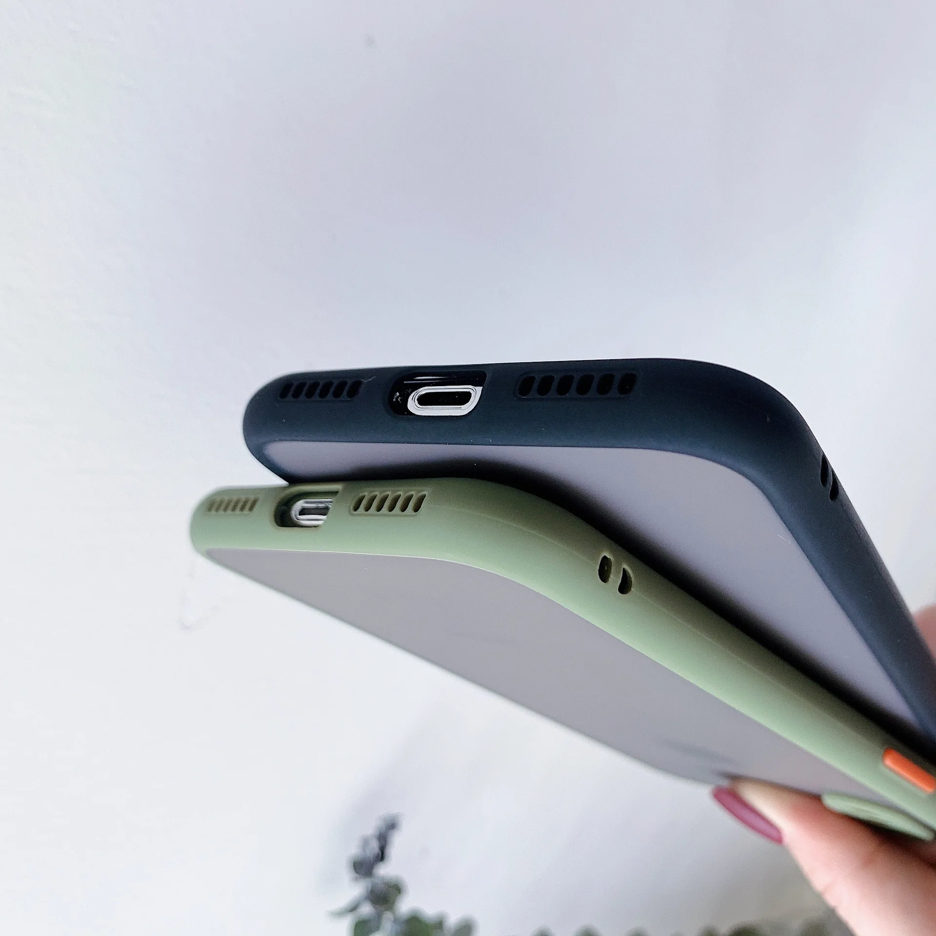 

Fashion luxury brand Famous Designer Phone Case For iPhone 11 12 Pro XR XS Max 8 7 Plus Frame silicone Matte Hard PC Back Cover