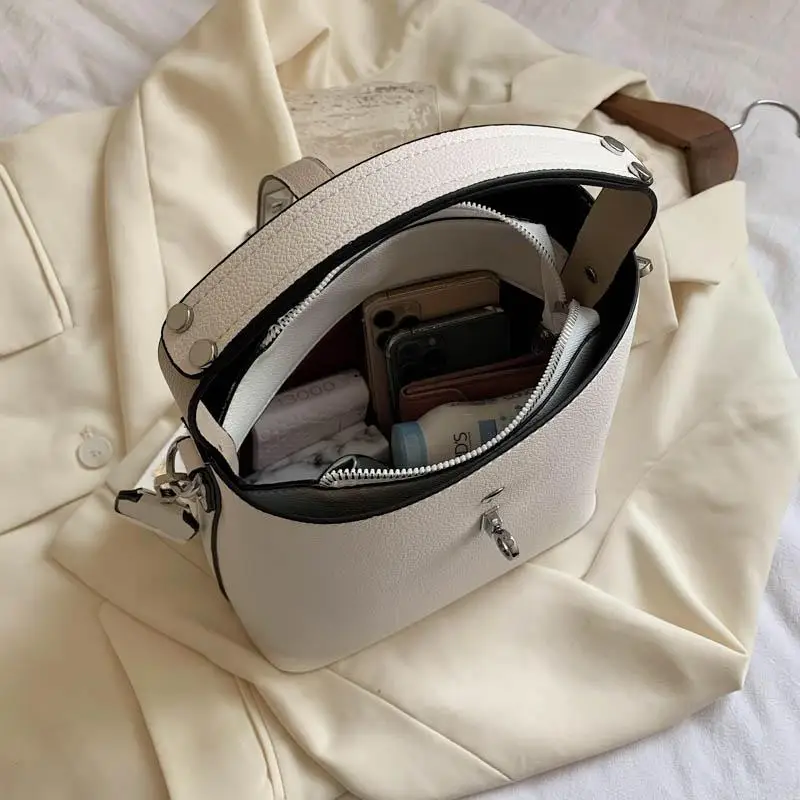 

Female Solid Color PU Leather Wide Strap Bucket Shoulder Bag Elegant Trendy Handbags for Women Quality Luxury Messenger Bag Sac