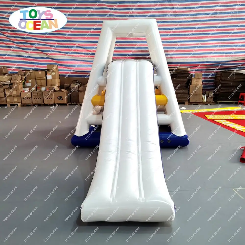 Надувная плавающая водная горка с башней для игр на воде | Игрушки и хобби