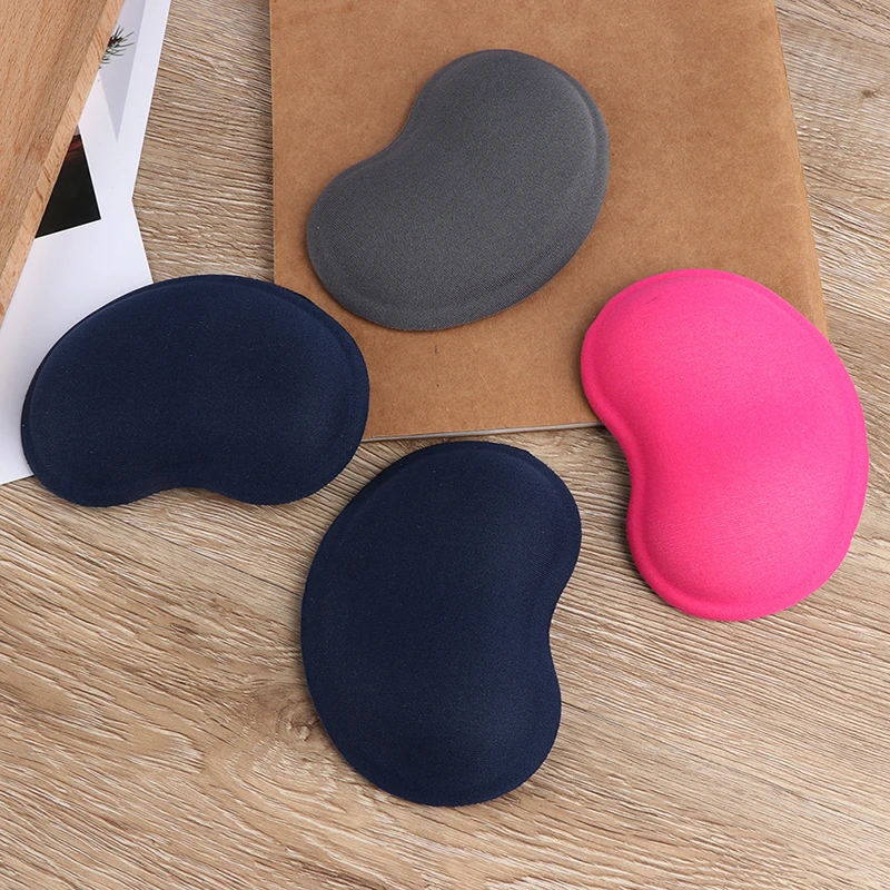 

1Pcs Fashion Design Heart-shaped 3D Wrist Rest Silica Gel Hand Pillow Memory Cotton Mouse Pad