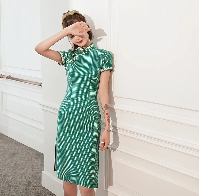 

Elegant spring 2021 qipao women grid pattern Cheongsam dress