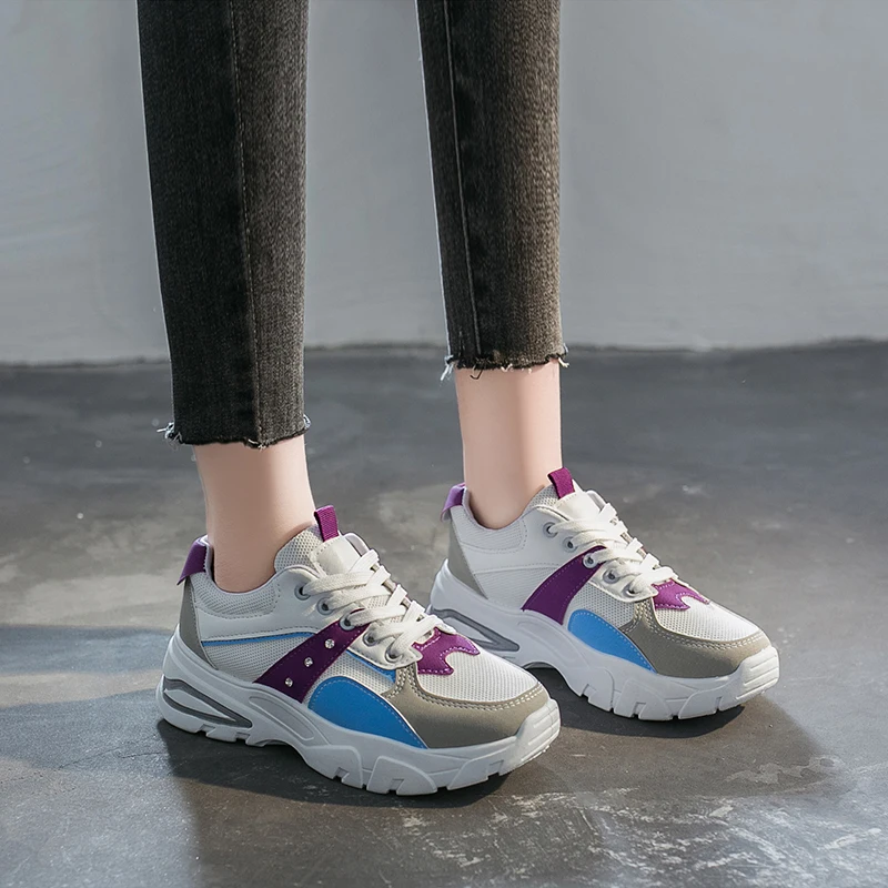 Кожаная обувь на платформе Стильная женская для бега Кроссовки Harajuku толстой