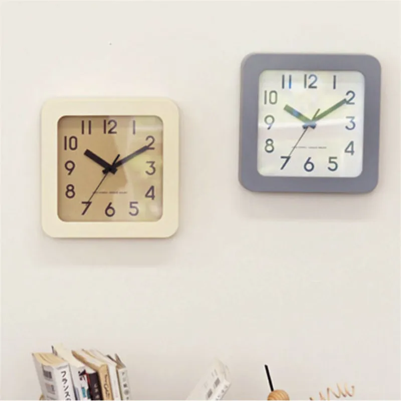 Простой квадратный маятниковый будильник в скандинавском стиле офисное
