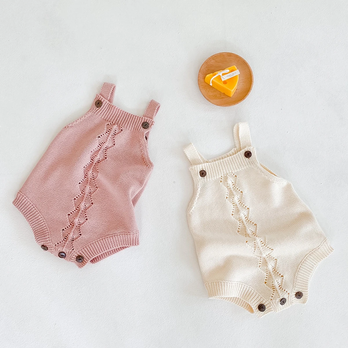 

Toddler Boys and Girls Bodysuit Outfit Solid Color Sleeveless Strap Snap Closure One-piece Bodysuit Jumpsuit for 0-2 Years
