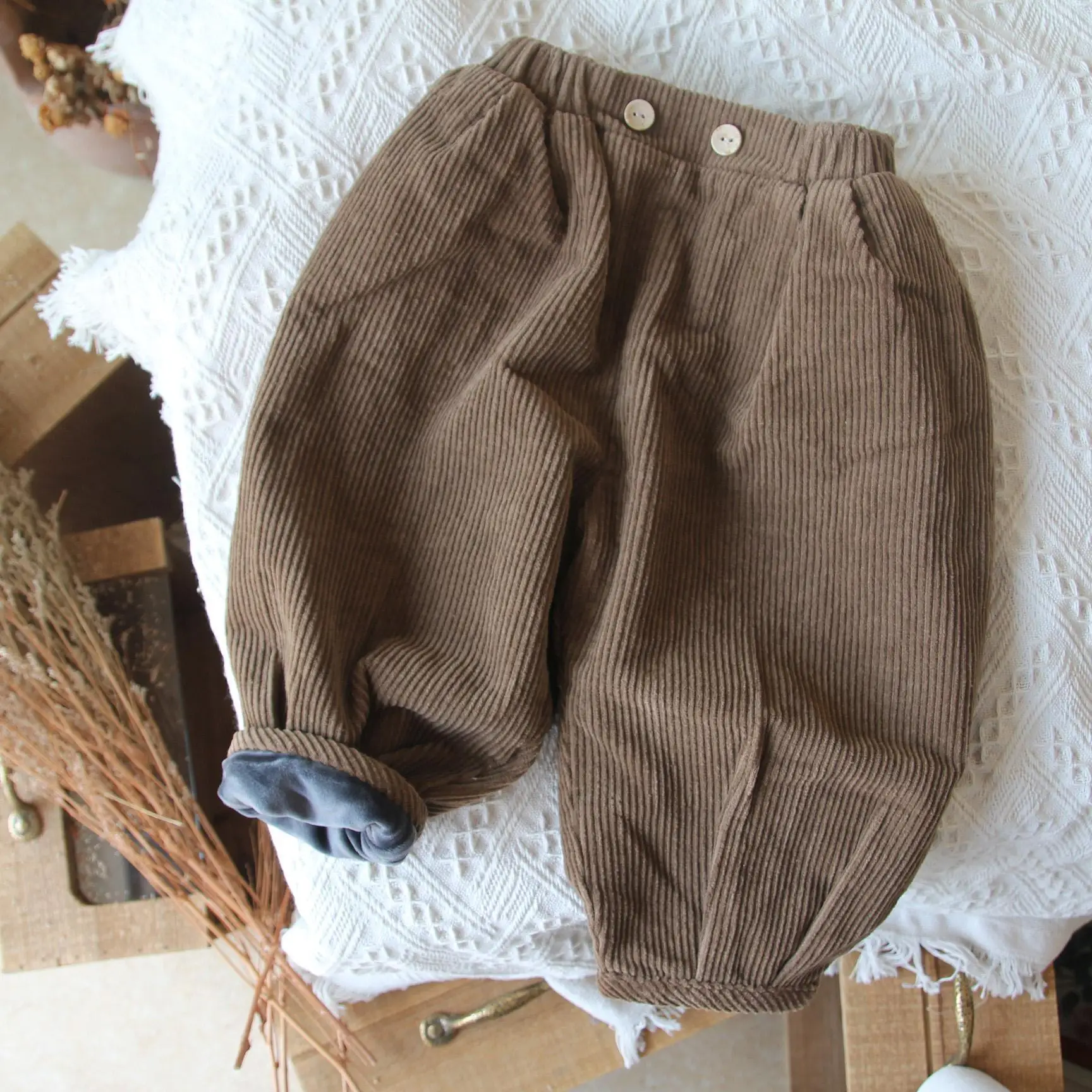 

Детские повседневные брюки с эластичным поясом, однотонные хлопковые вельветовые брюки, корейские Бархатные брюки для маленьких мальчиков...