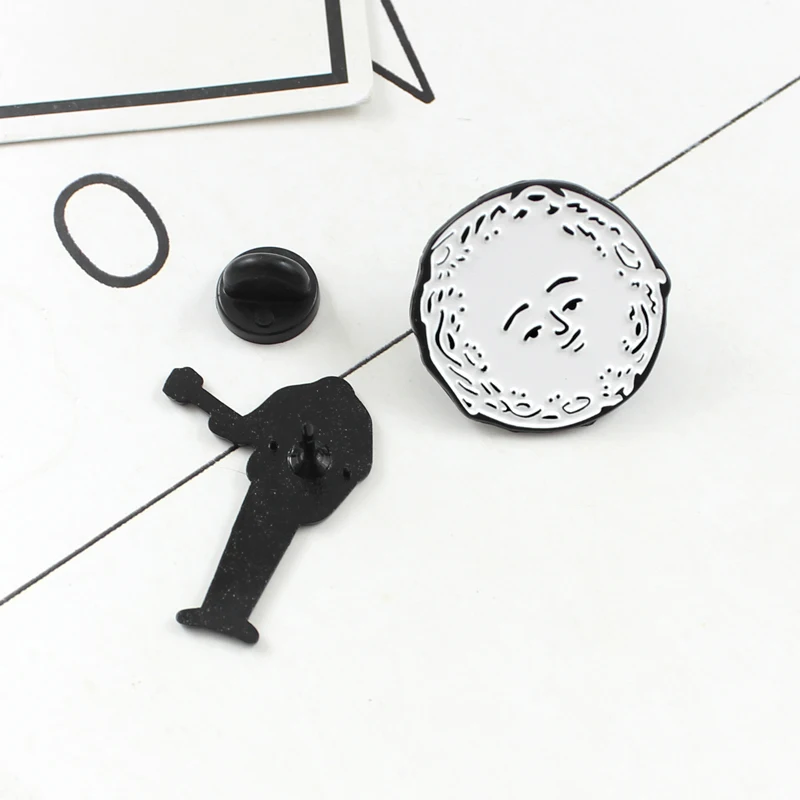 Очаровательная большая голова Забавный человек в костюмах с гитарой Специальные