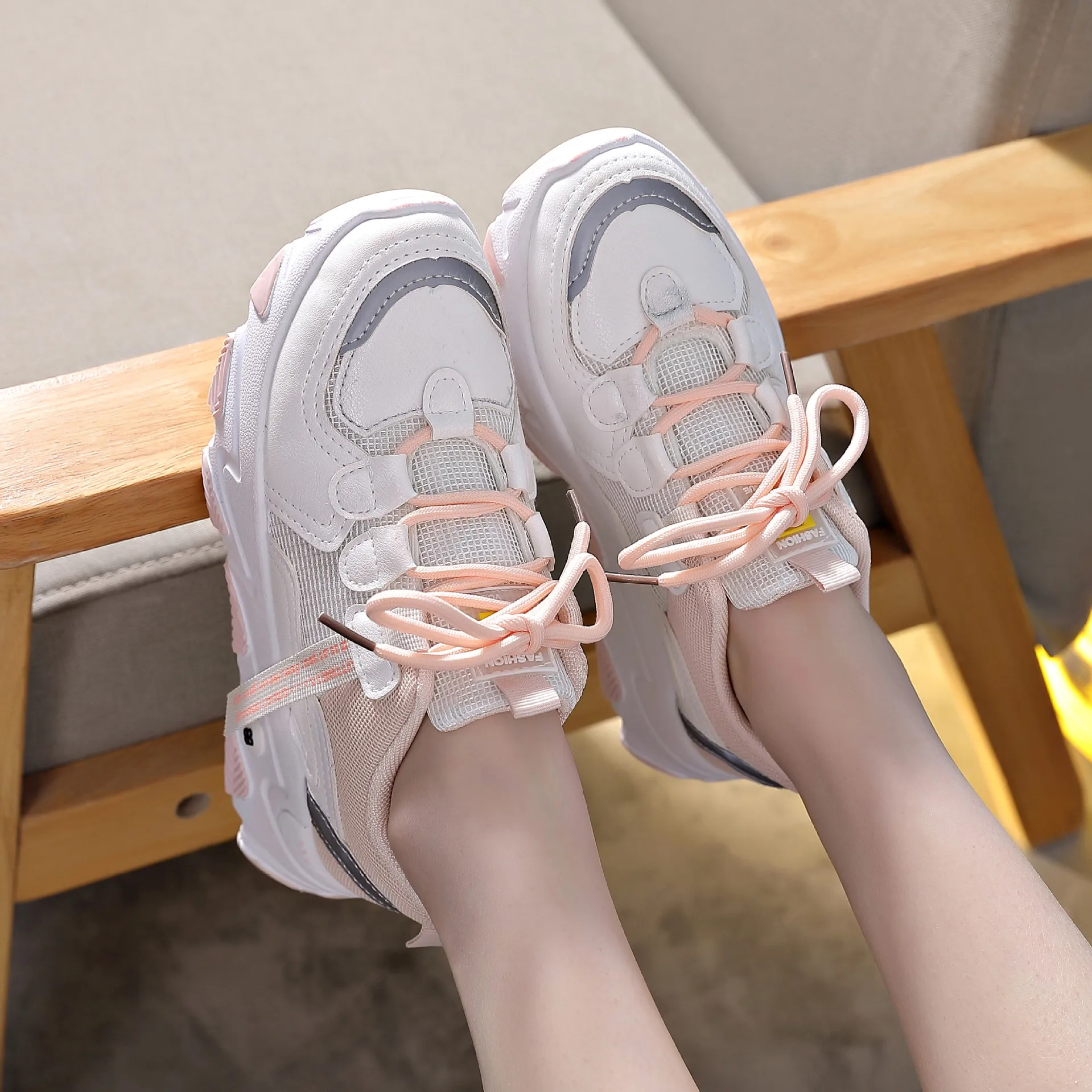 

The new 2021 sneakers with color matching surface increased fashion casual shoes lace-up shoes in wenzhou