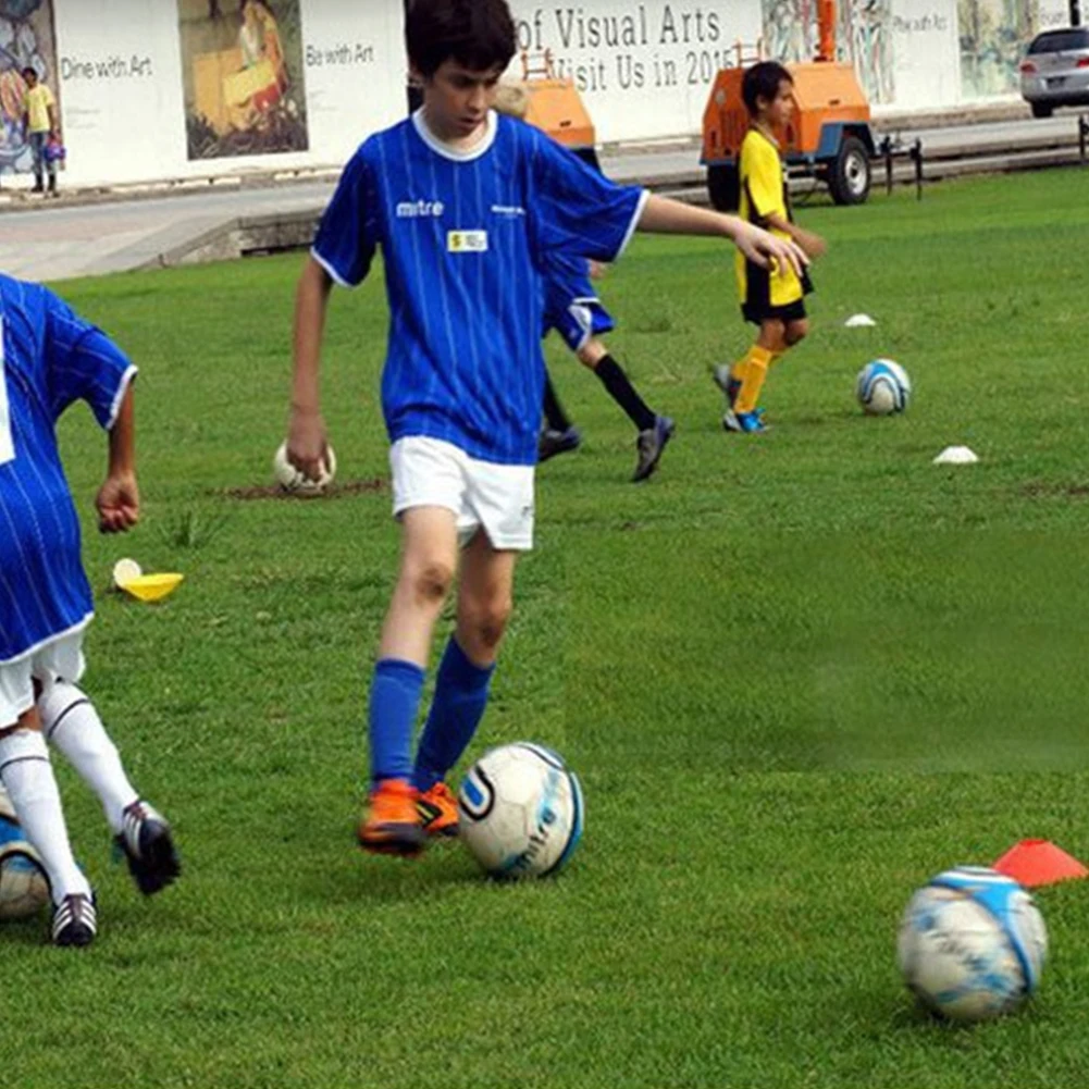 

10pcs Soccer Football Sports Training Sign Flat Pressure Resistant Disc Cones Marker Discs Bucket PE Training Gears With Whistle