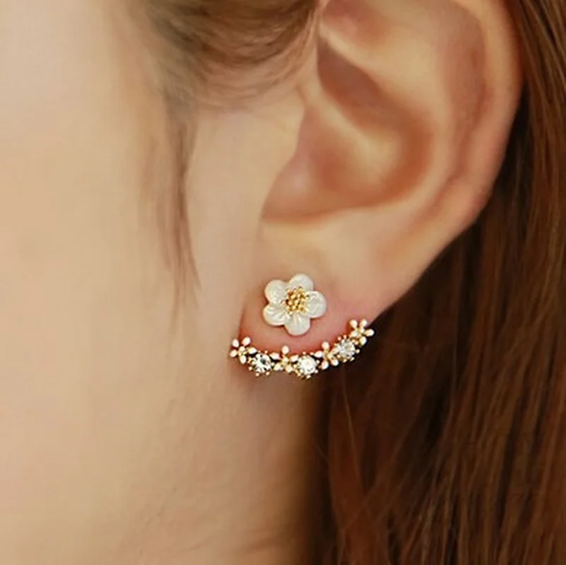 

Korean Fashion Earrings Small Daisy Flower Back-Mounted Stud Earrings High-Grade Alloy Ornament Wholesale