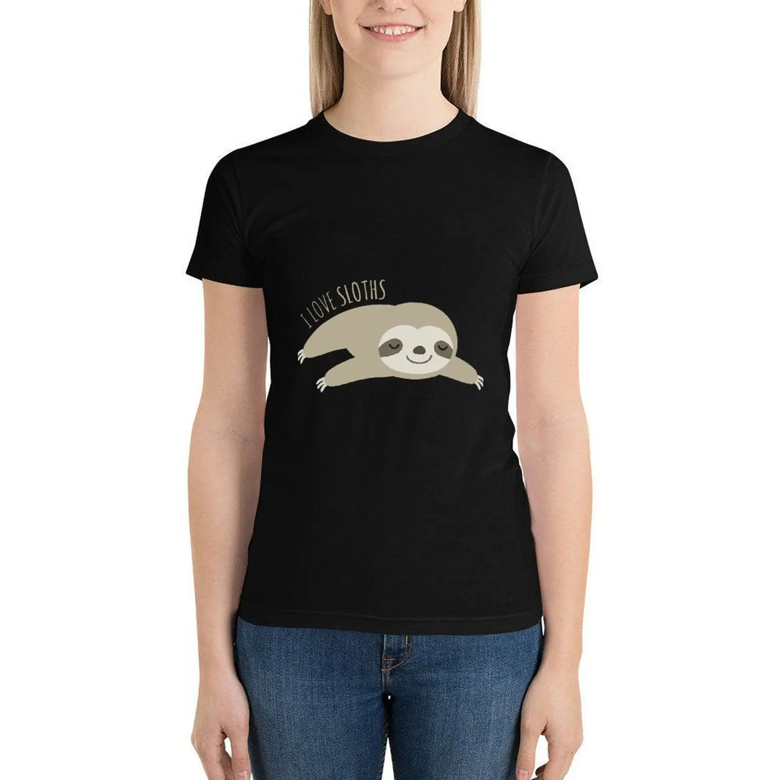 

Простая летняя хлопковая футболка с коротким рукавом и круглым вырезом