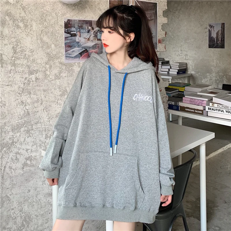 

Осенний свободный свитер с капюшоном и вышивкой Real Shot для женщин