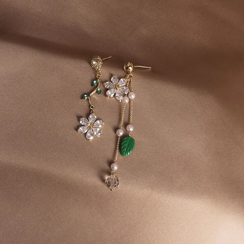 Блестящие боковые новые аксессуары циркониевые серьги гвоздики с цветком для