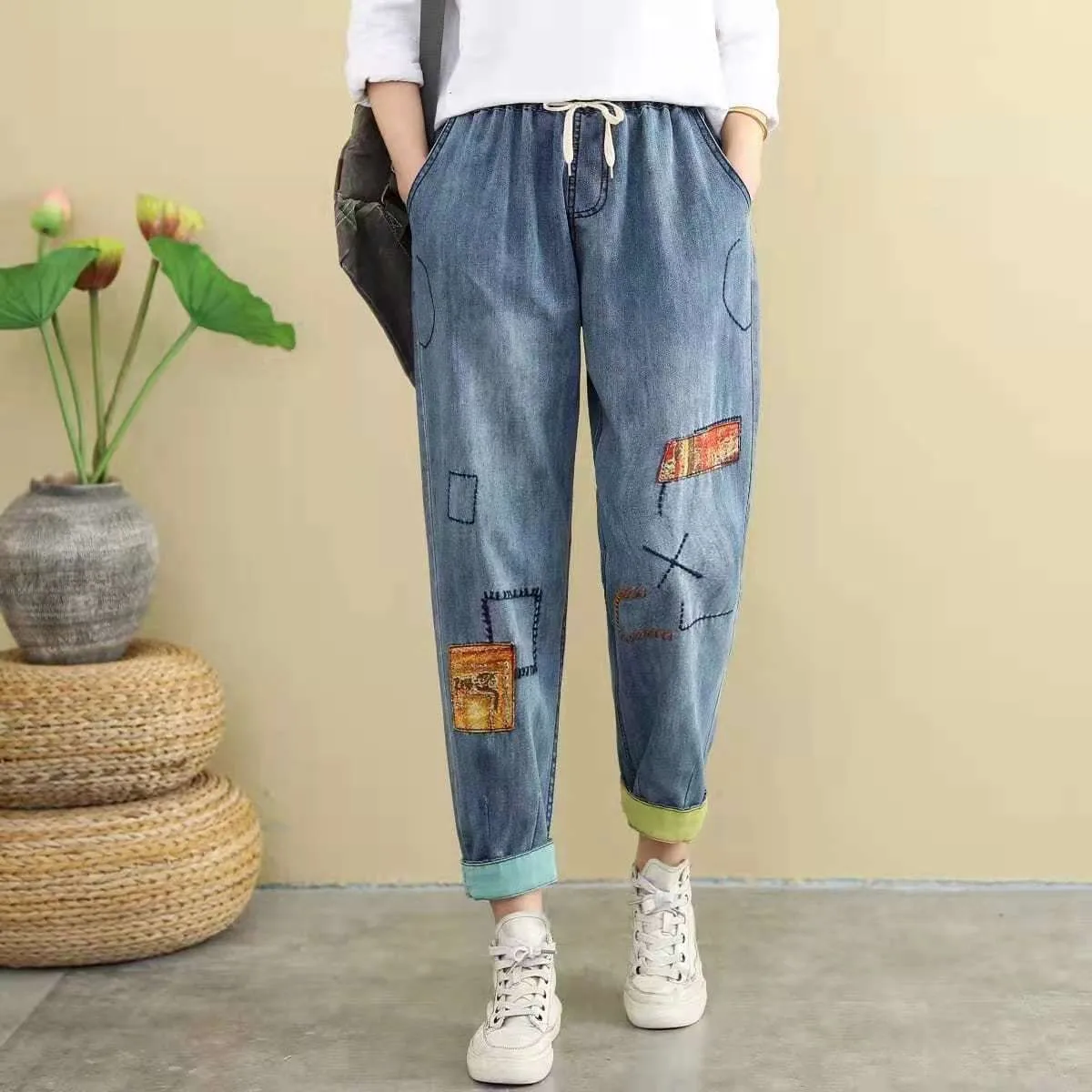 

New Arrival Summer Women Vintga Print Embroidery Harem Pants Elastic Waist Patchwork Cotton Denim Ankle-length Pants Jeans W277