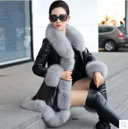 Женское меховое пальто с меховым воротником Hair Fox зимнее хлопковой подкладкой и