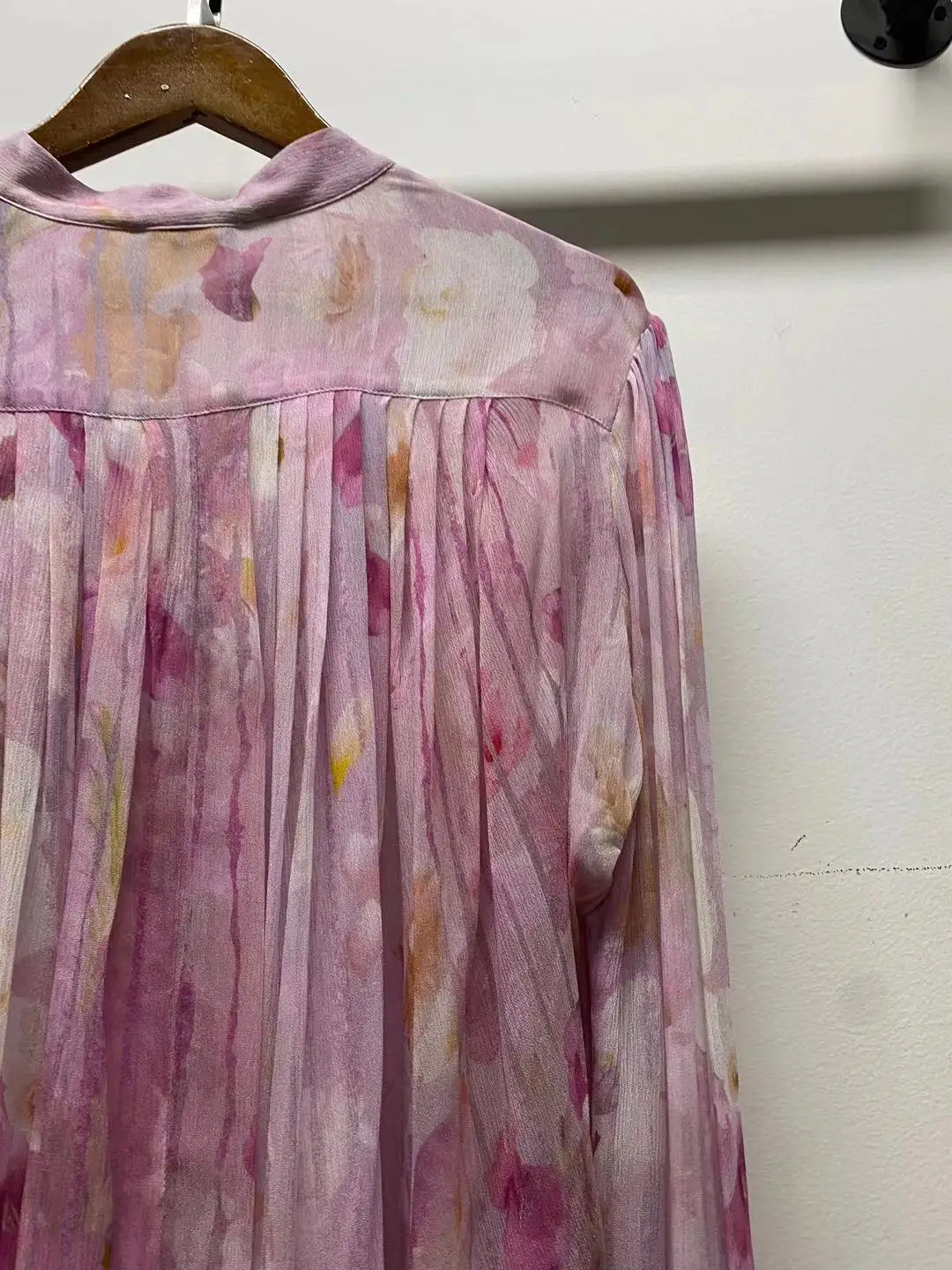 

Floral Printed Pleated Shirt Woman Summer Puffed Sleeve Elegant Vintage Shirt Clothing Office Lady Fashion Tunic Tops 2021