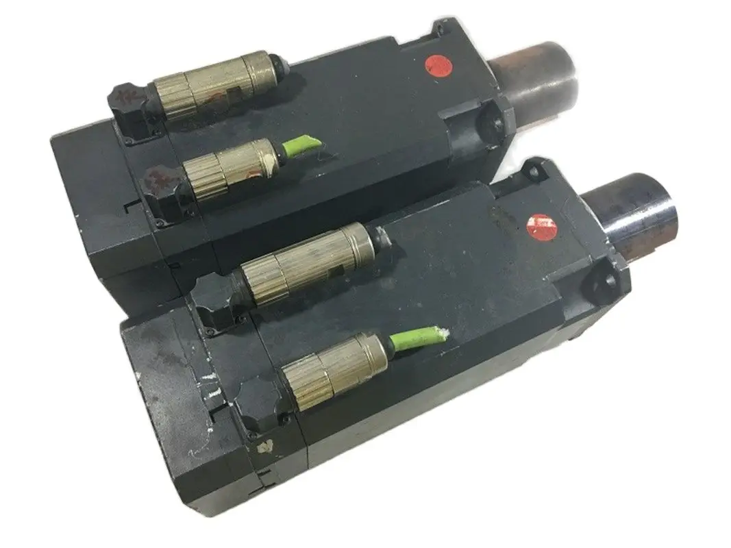 

Серводвигатель Siemens 1FT6064-6AC71-3AG0, используется в хорошем состоянии