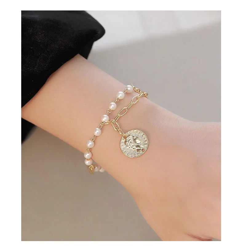 

Real Freshwater Pearls Bracelets S925 Sterling Silver Retro Portrait Pearl Bracelet Personality Asymmetric Coin Thick Bracelets