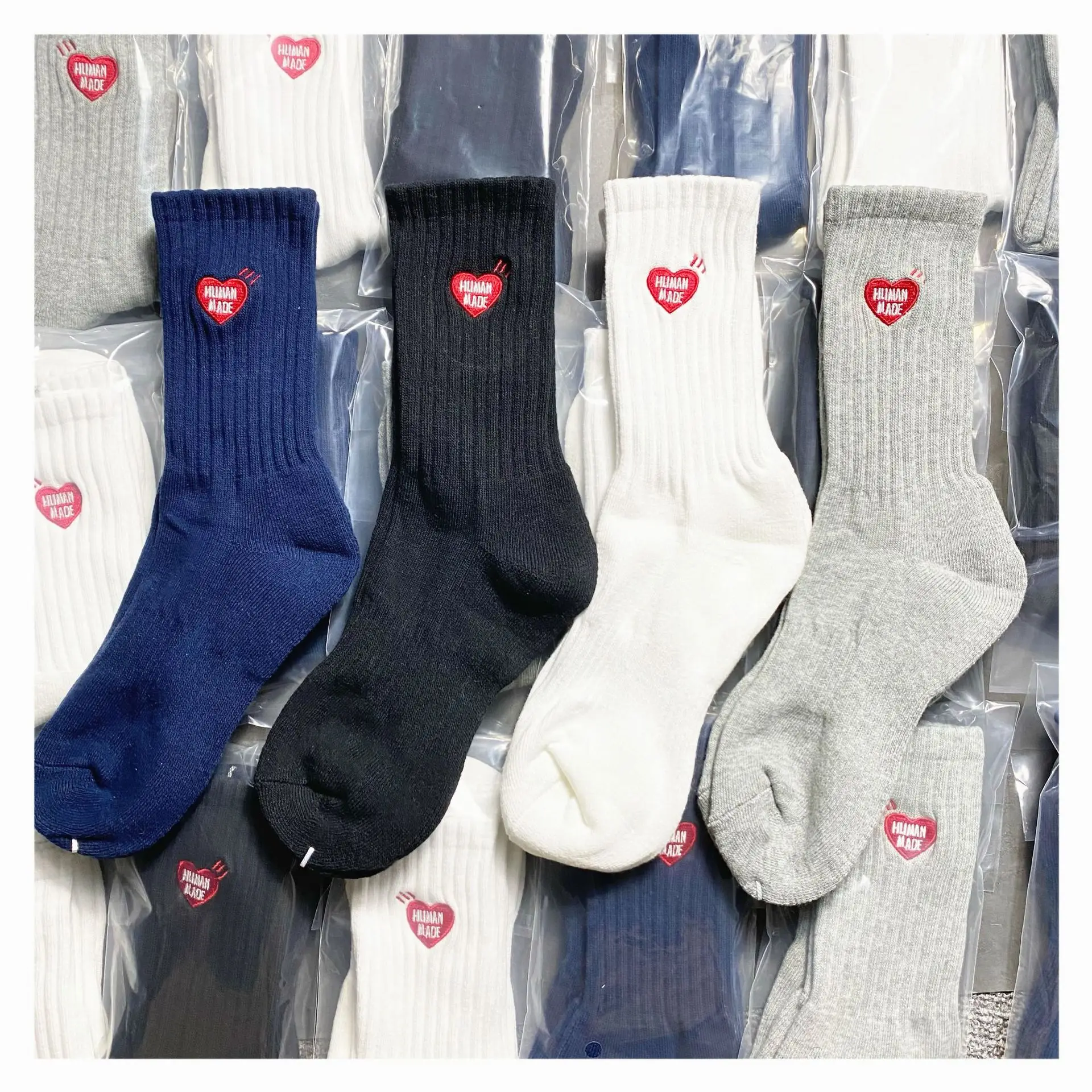 

1Pairs Human Red Made Skateboard Cotton Crew Street Fashion Socks Love Heart Men Wommen Fashion Korea Style T-shirt 2021 Cupid