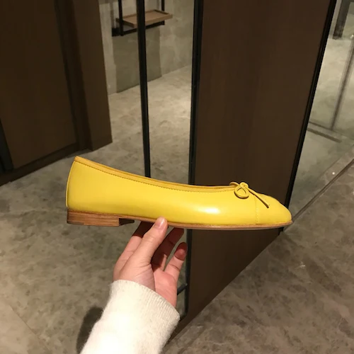 Yellow Женская обувь; Лидер продаж; дышащая обувь; женская обувь из натуральной кожи; Новые Модные балетки на плоской подошве для женщин; большие размеры 34-42 - Цвет: Yellow