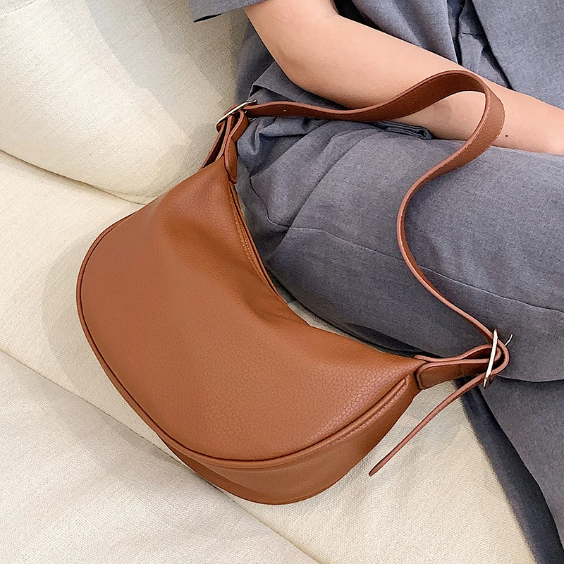 

Half-Moon Small PU Leather Crossbody Bags for Women 2021 Simple Trends Simple Solid Color Shoulder Handbags and Purses