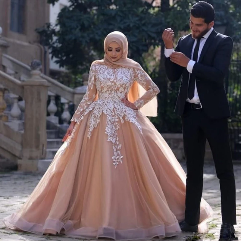 

Champagne Ball Gown Muslim Wedding Dresses High Neck Full Sleeve Appliques Arabic Dubai Wedding Gown Layered Tulle robe de marie