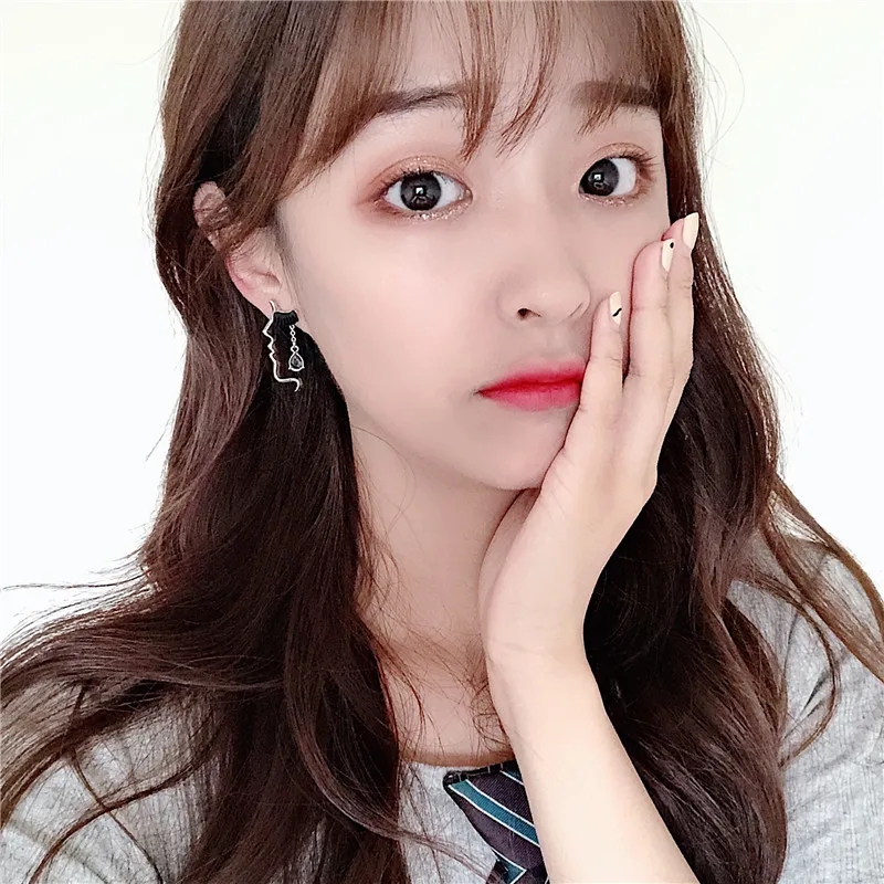 Индивидуальные асимметричные серьги Timlee E227 подвески с ажурным контуром модные