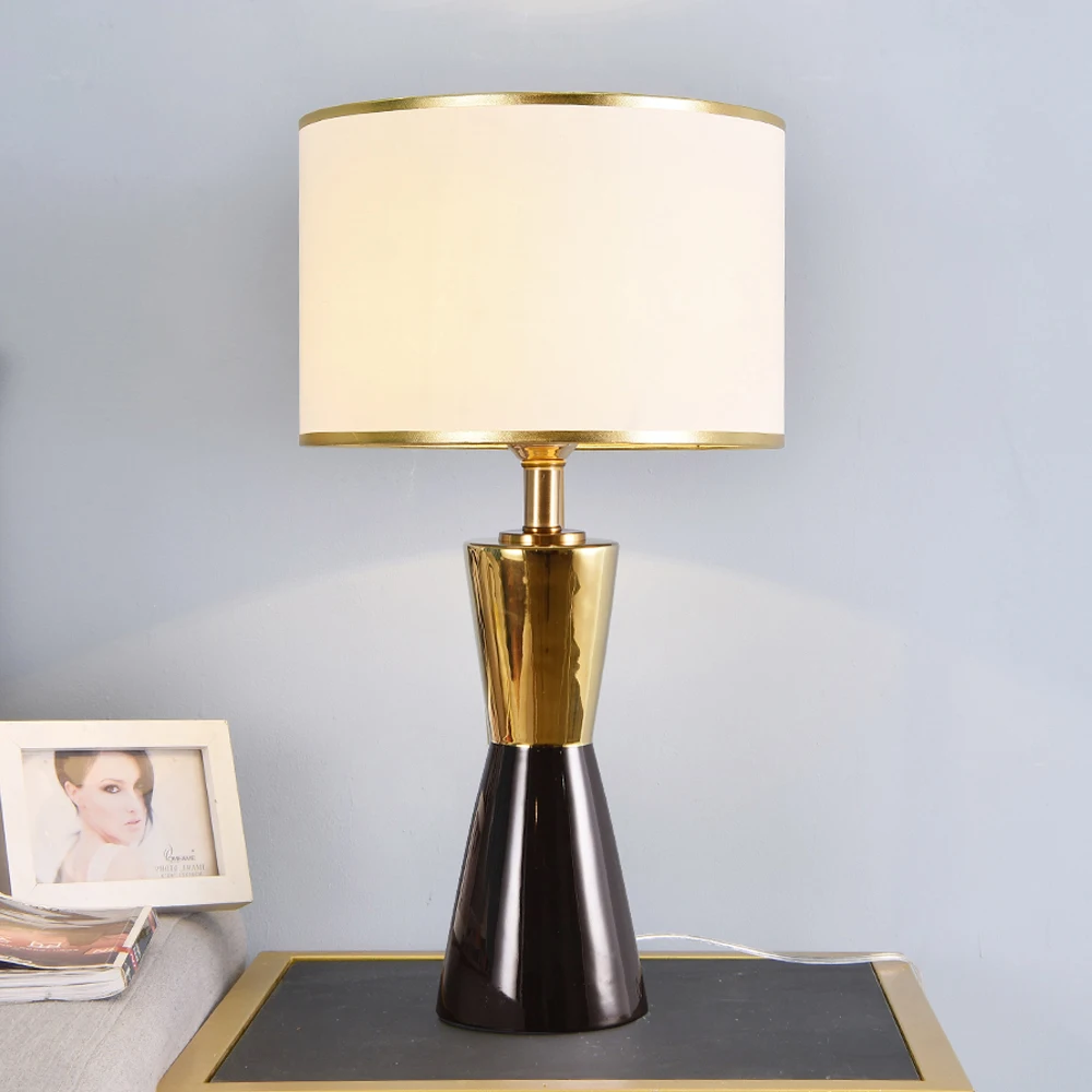 Postmodern Luxurious Golden Black And White Ceramic Table Lamps For Living Room Bedroom Home Decor Bedside 110v 220v EU | Освещение
