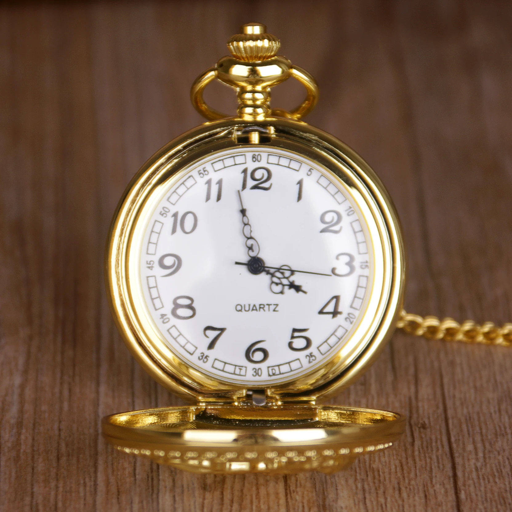 Рисунок 2 - Старинные карманные часы дизайнерские