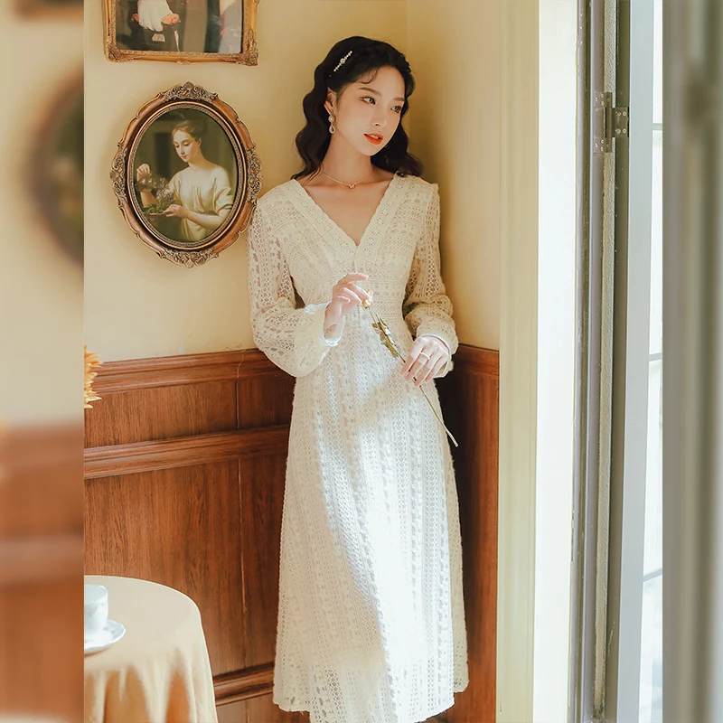 

Film is not lower than 】 【 long-sleeved v-neck French long dress new winter spot in restoring ancient ways