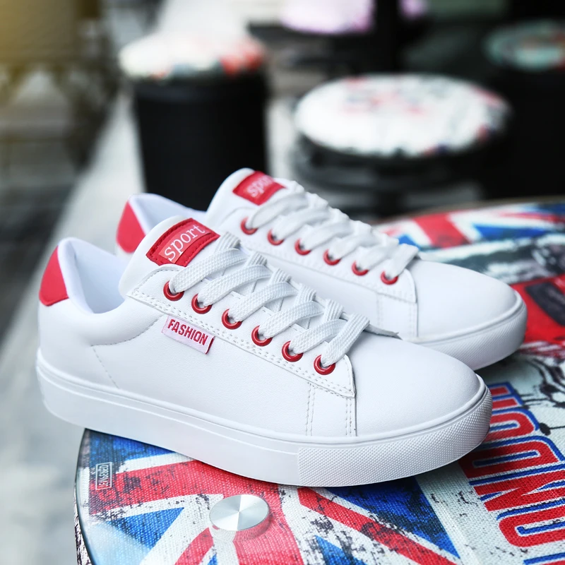 Женские теннисные туфли кроссовки на толстой платформе спортивная обувь для