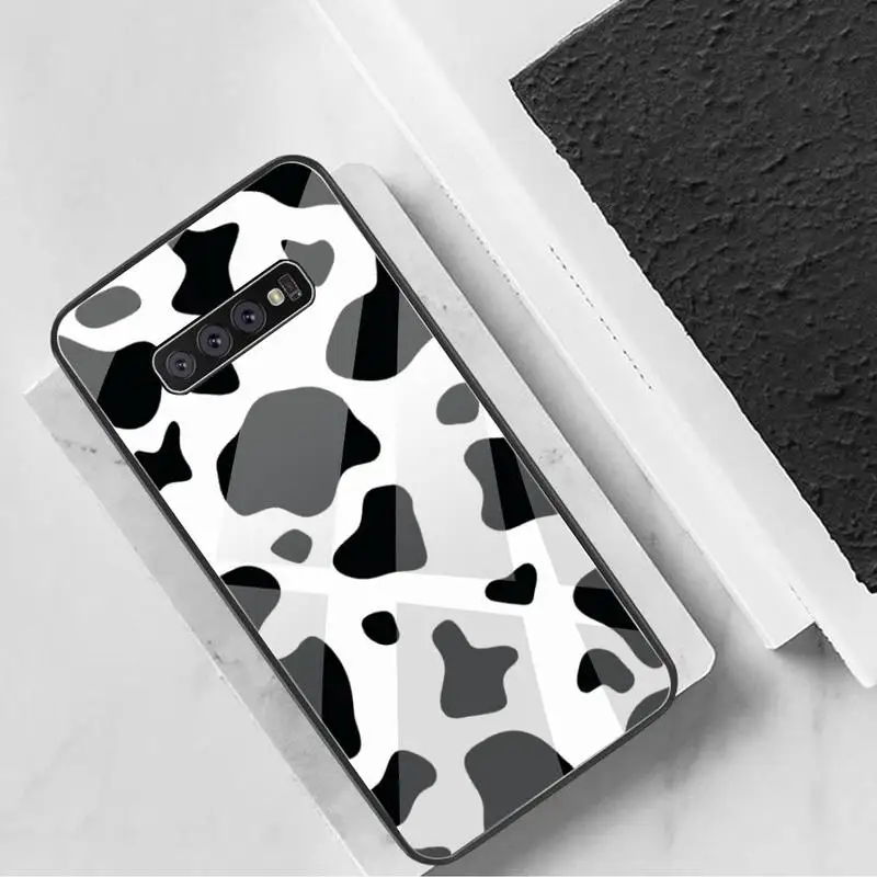 

Dabieshu Cow Print Black White Soft Rubber Phone Cover Tempered Glass For Samsung S20 Plus S7 S8 S9 S10 Plus Note 8 9 10 Plus