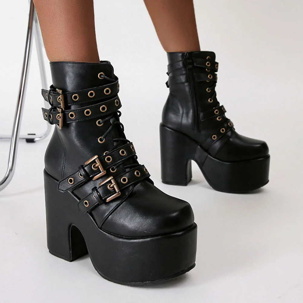 

Women's Shoes