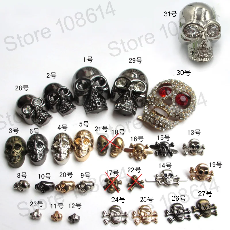 Череп серебристого цвета с заклепками Шпильки Шипы прикольным череп Призрак в